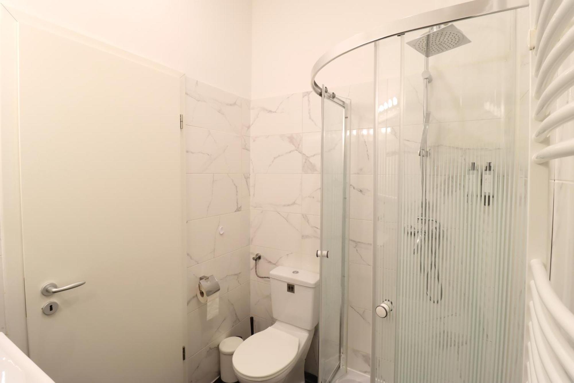 A13 Downtown Apartments With Parking 부다페스트 외부 사진