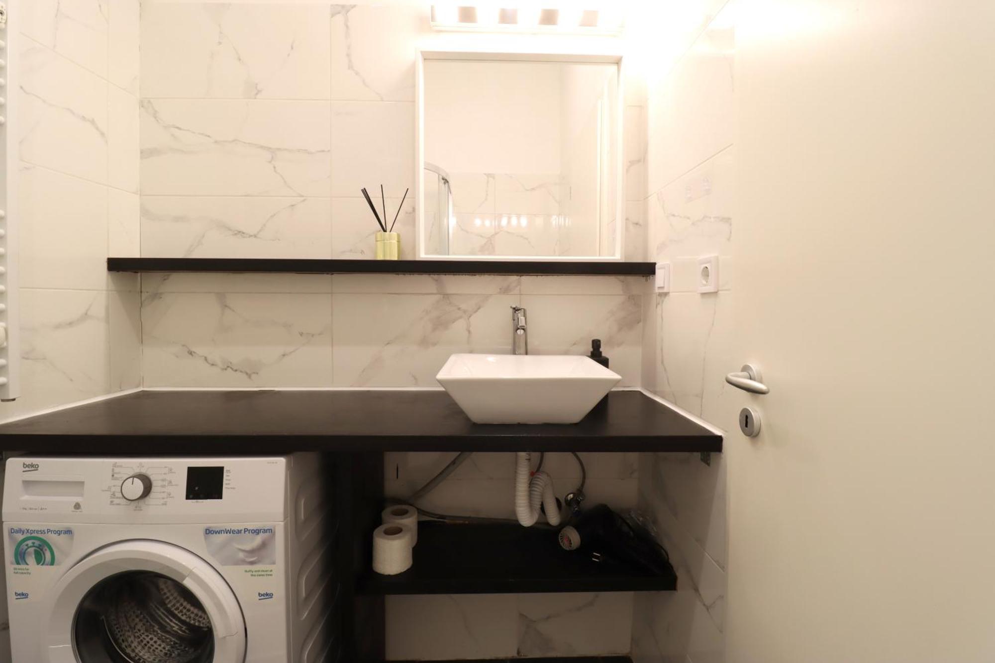 A13 Downtown Apartments With Parking 부다페스트 외부 사진