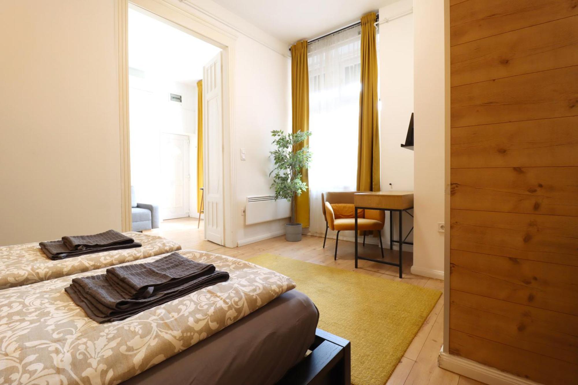 A13 Downtown Apartments With Parking 부다페스트 외부 사진